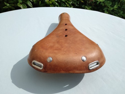 Swallow style leather - swallow,