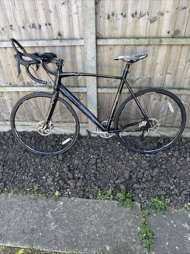 Black road bike claud butler - black,