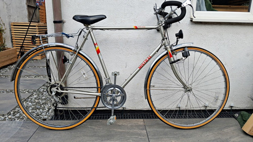 Immaculate retro vintage - retro,